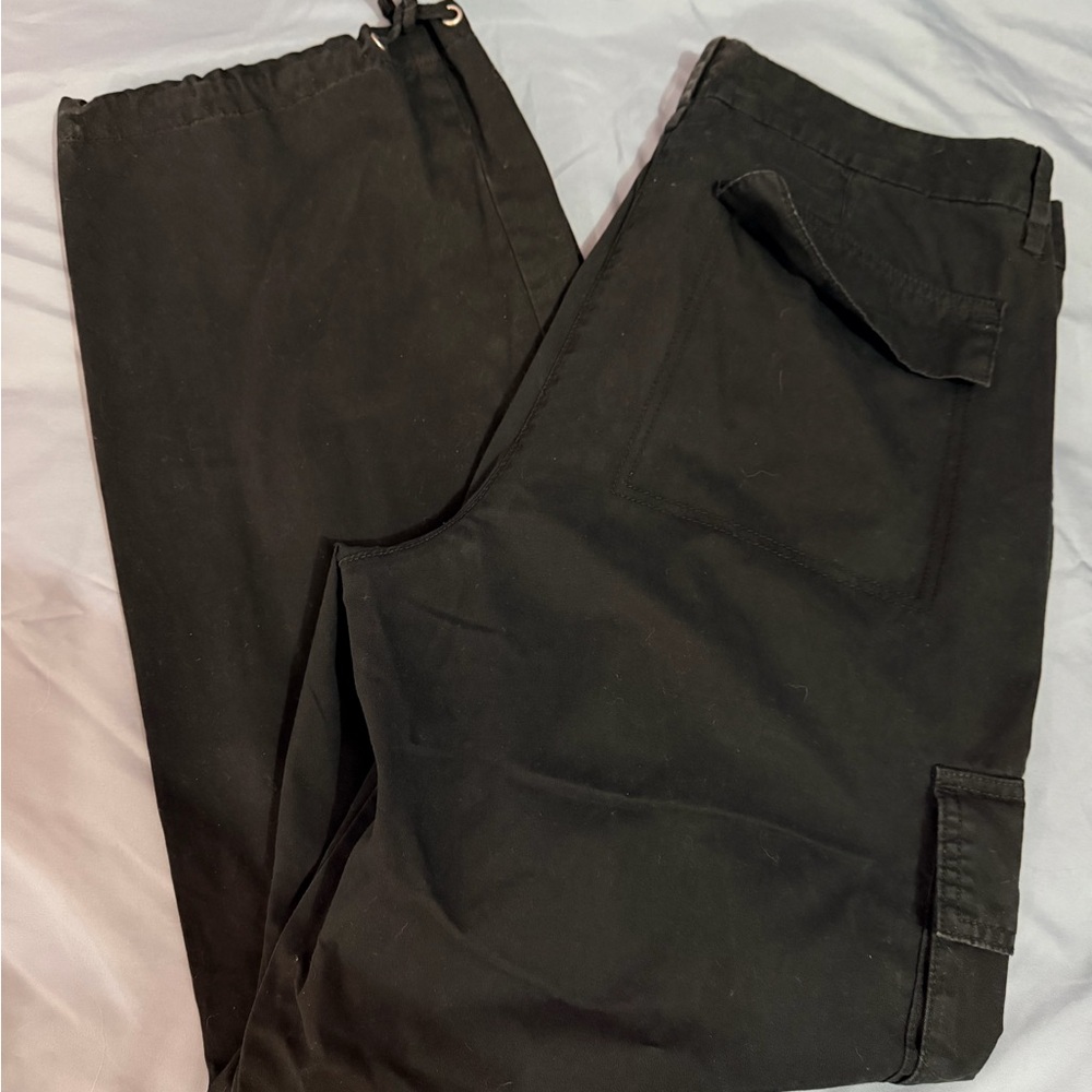 H&M Women’s Black Cargo Pants Y2K